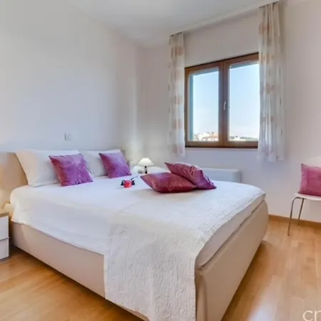 Villa Super Luxuriose Directly On The Sea *